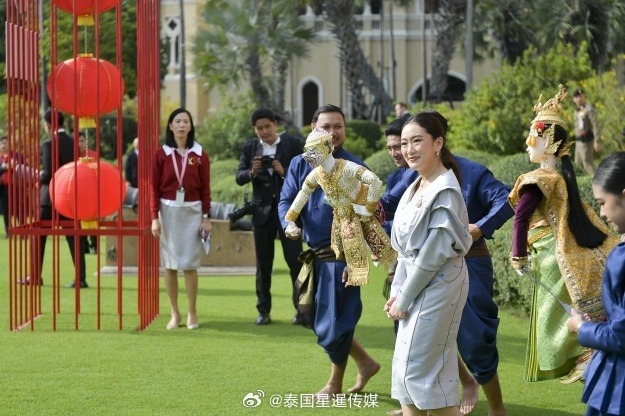 通过对年轻